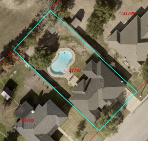 831 Whispering Oaks aerial