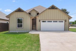 506 N WACO LR